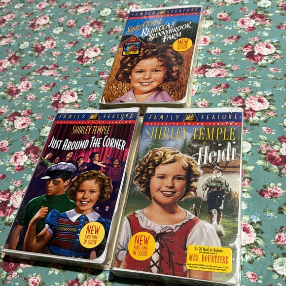 Shirley Temple movies VHS 📼 lot of 3. In good condition. Unopened. Vintage find - Picture 7 of 9